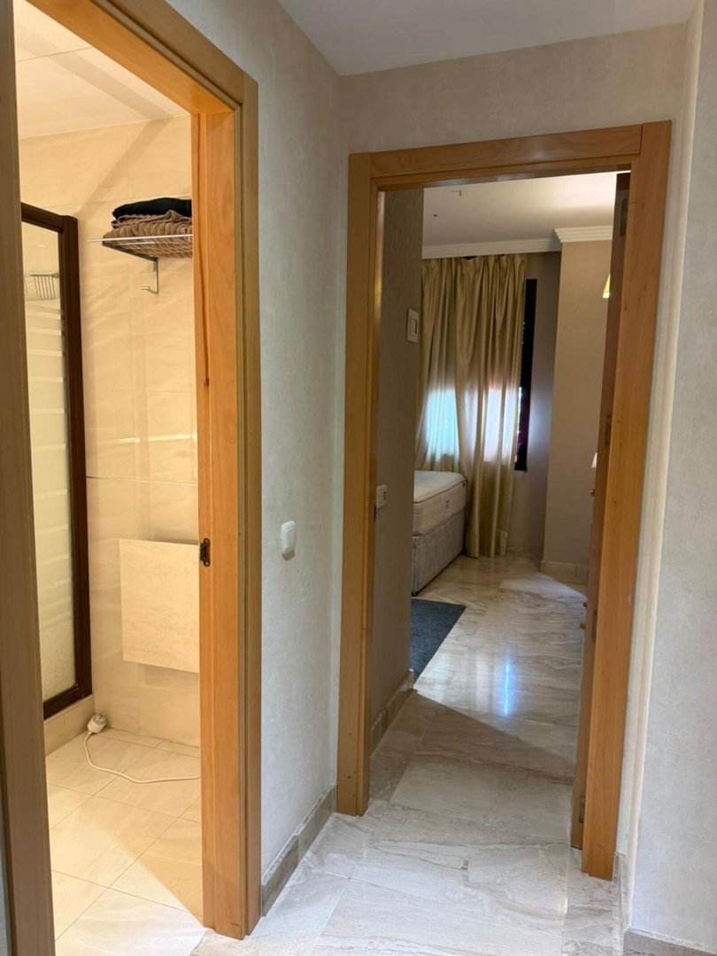 2 Bed Middle Floor Apartment in Estepona