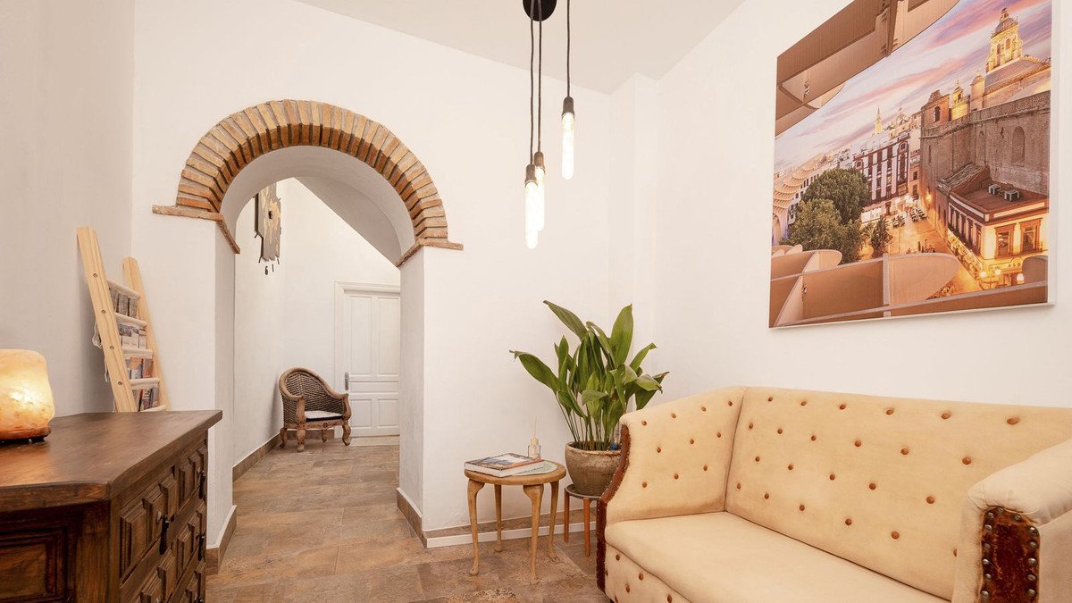 5 Bed Townhouse in Coín