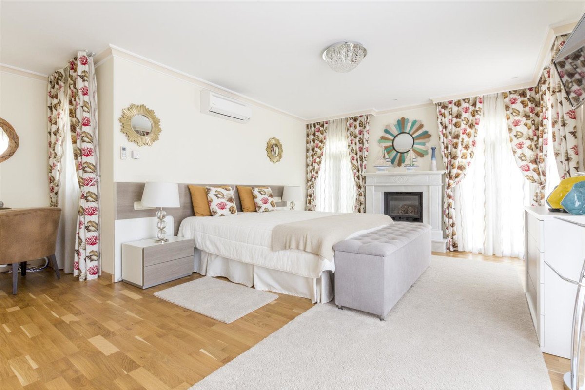 4 Bed Detached Villa in San Pedro de Alcántara