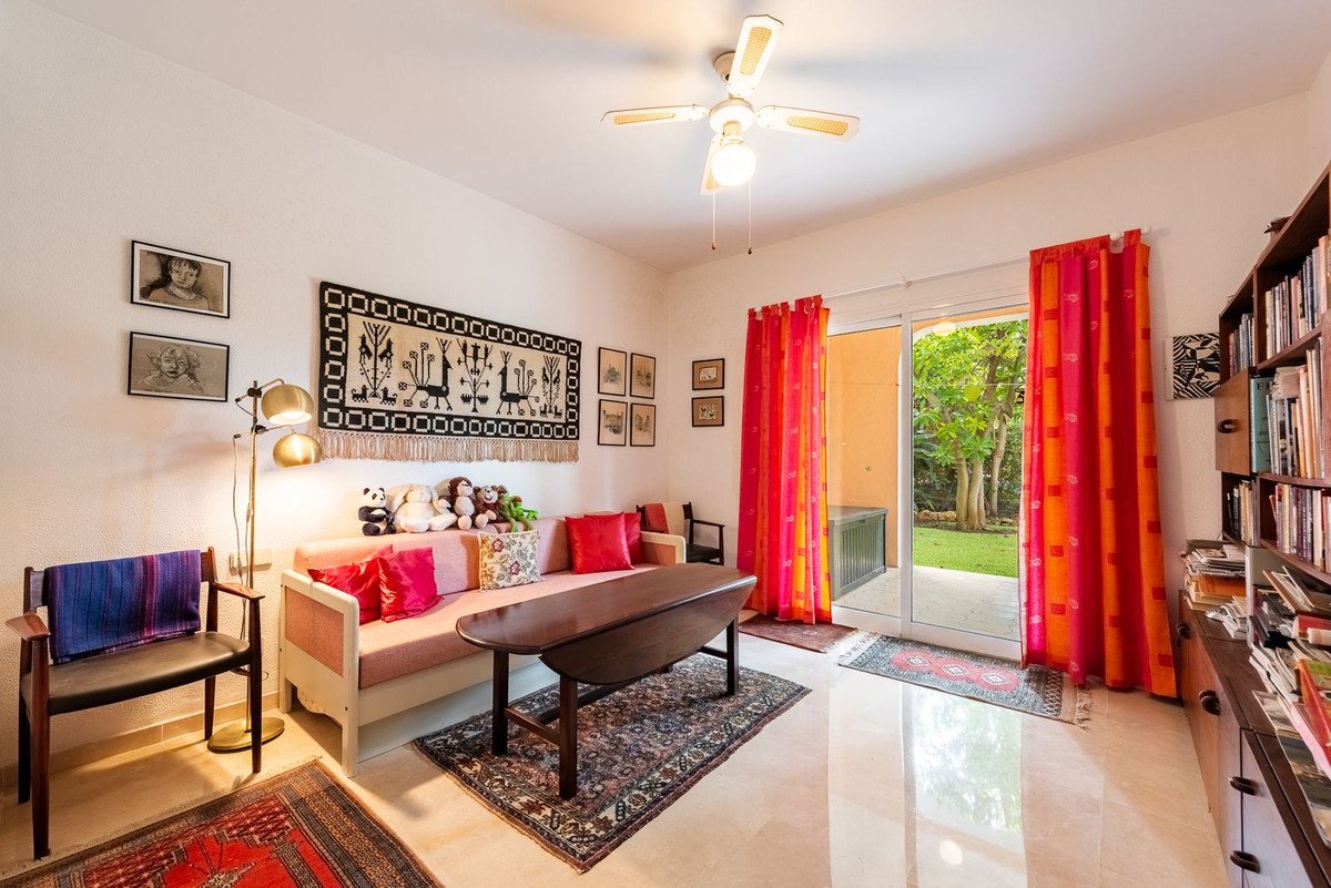 4 Bed Detached Villa in El Paraiso