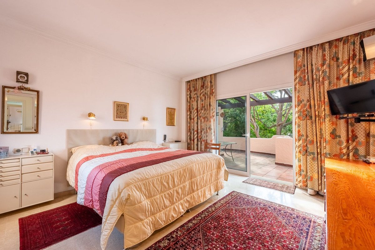 4 Bed Detached Villa in El Paraiso