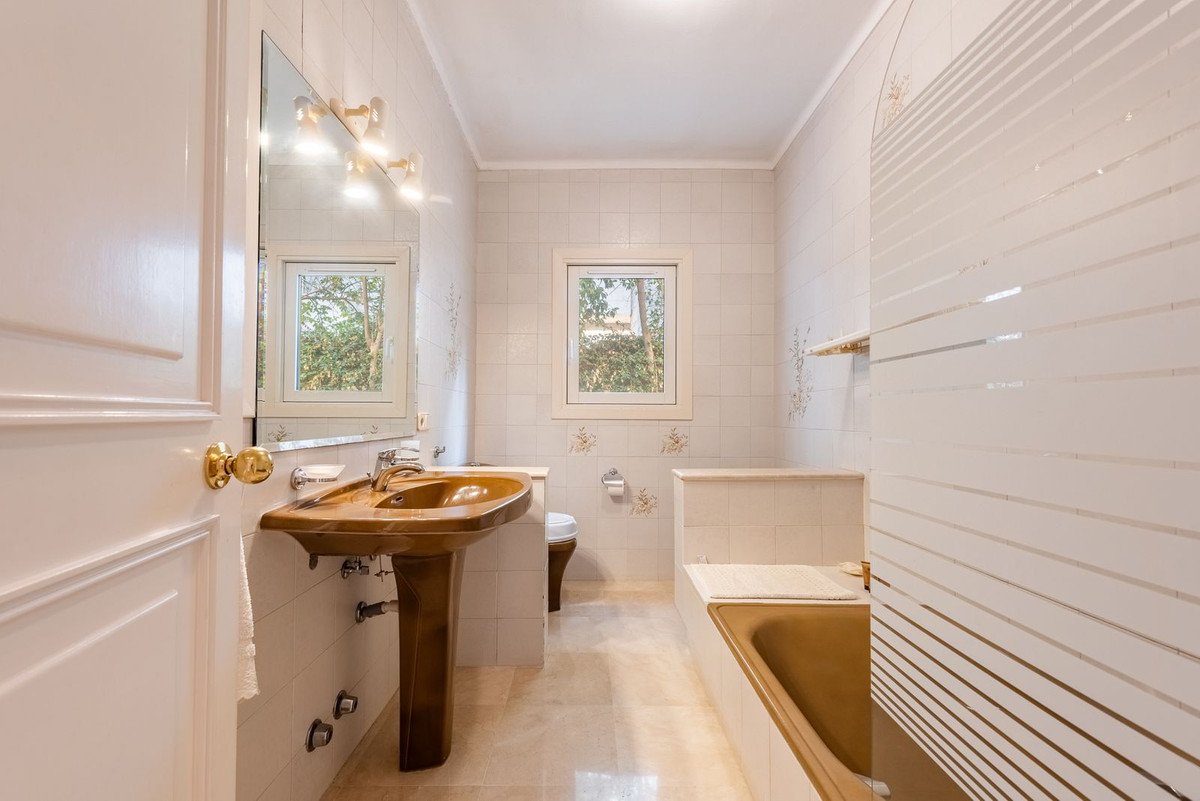 4 Bed Detached Villa in El Paraiso