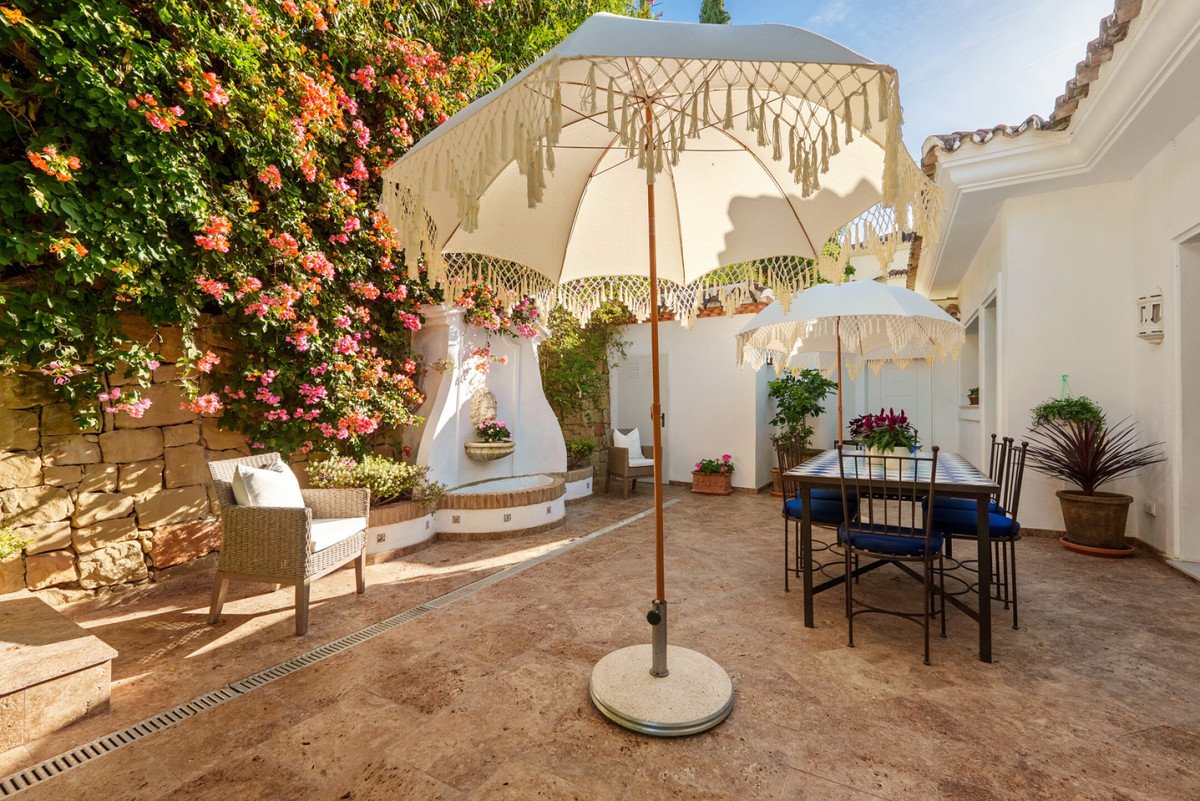 4 Bed Detached Villa in Sierra Blanca