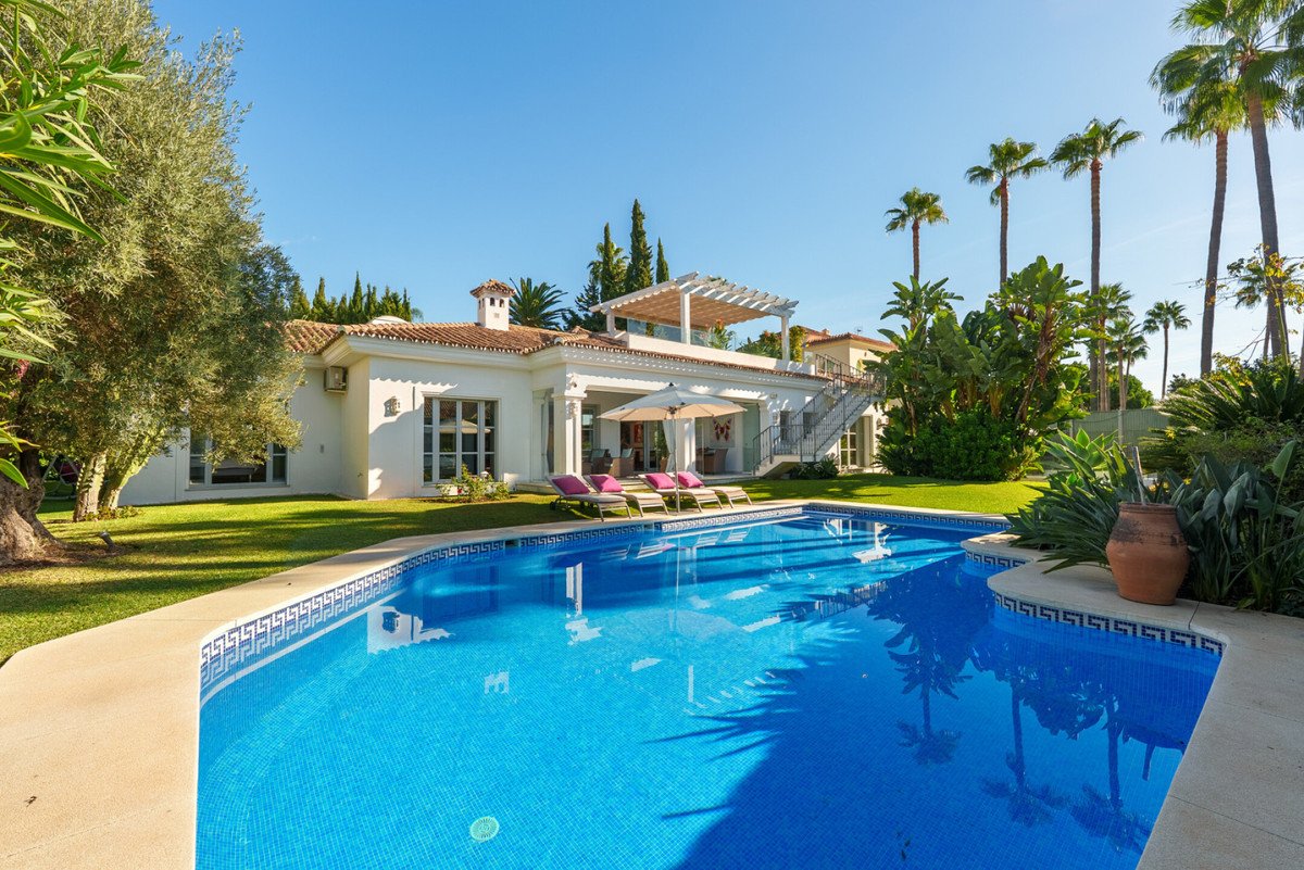 4 Bed Detached Villa in Sierra Blanca