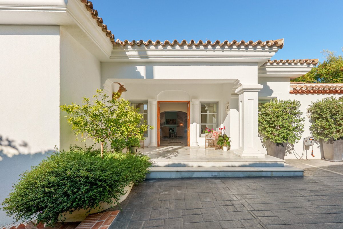 4 Bed Detached Villa in Sierra Blanca