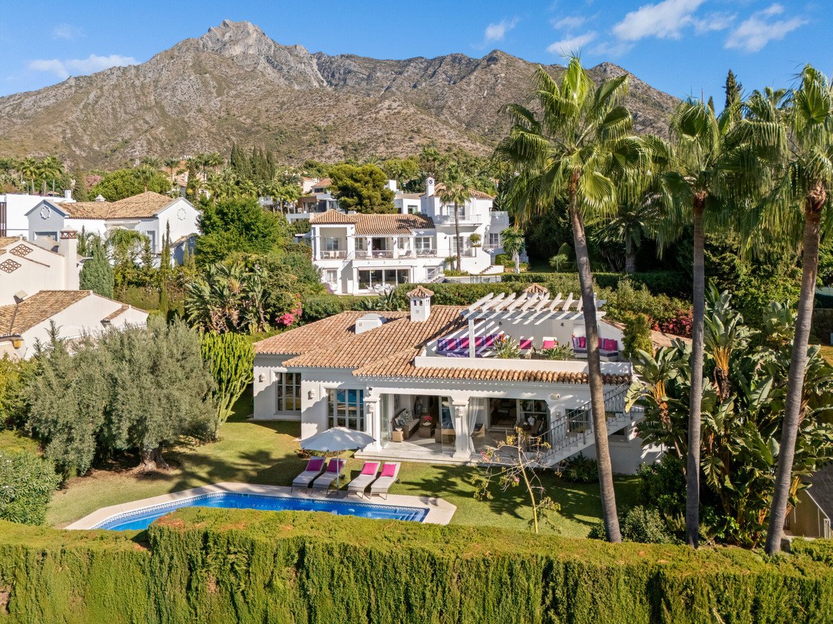 4 Bed Detached Villa in Sierra Blanca