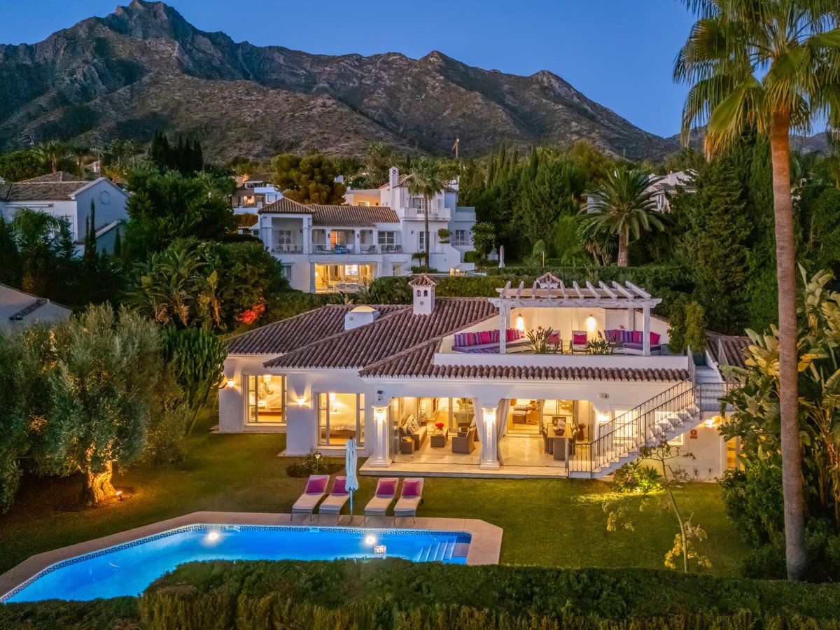 4 Bed Detached Villa in Sierra Blanca