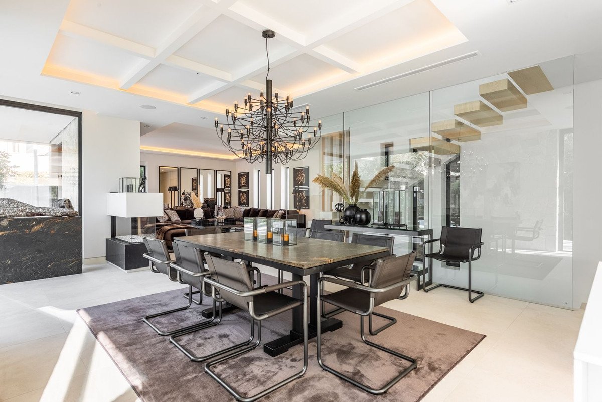 5 Bed Detached Villa in The Golden Mile