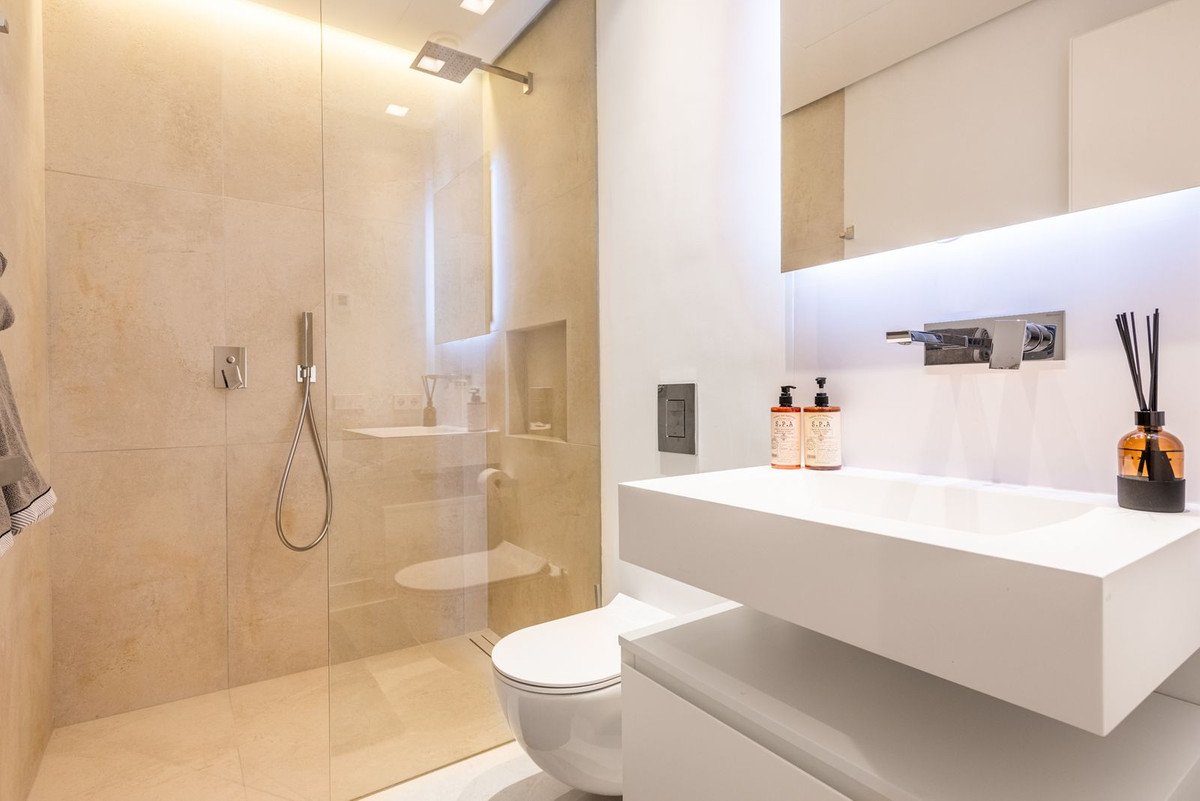 5 Bed Detached Villa in The Golden Mile