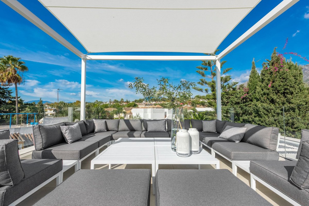 5 Bed Detached Villa in The Golden Mile