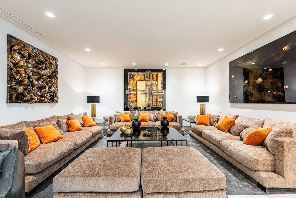 5 Bed Detached Villa in The Golden Mile
