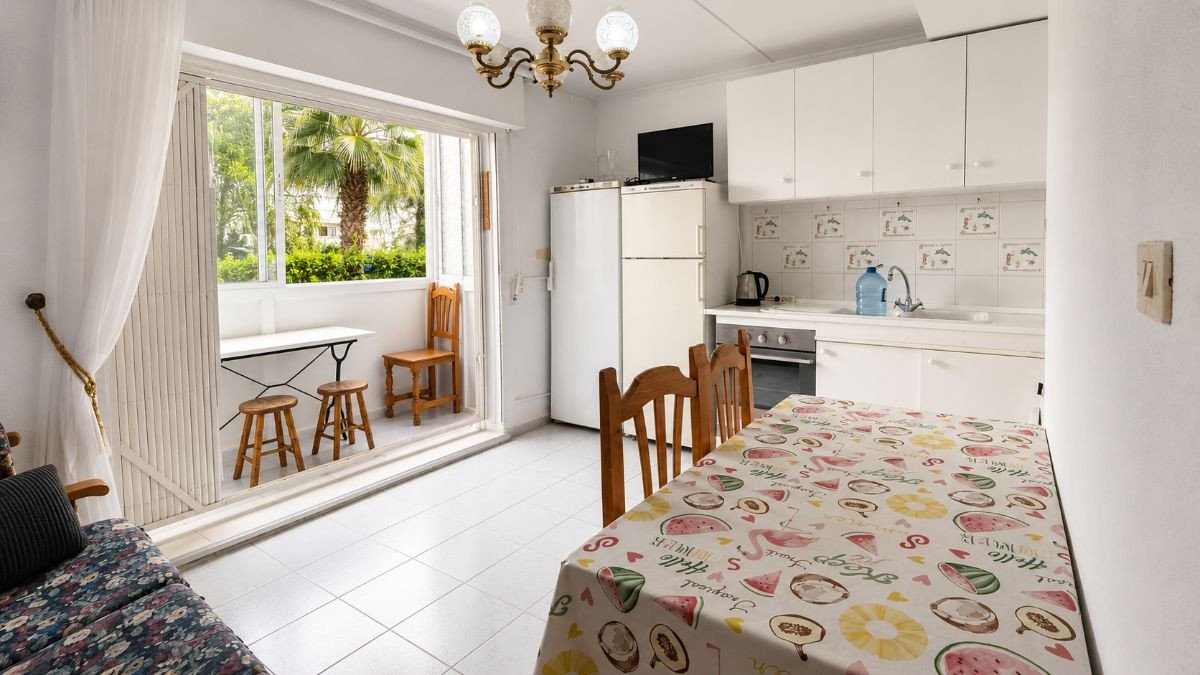 1 Bed Middle Floor Apartment in Torrevieja