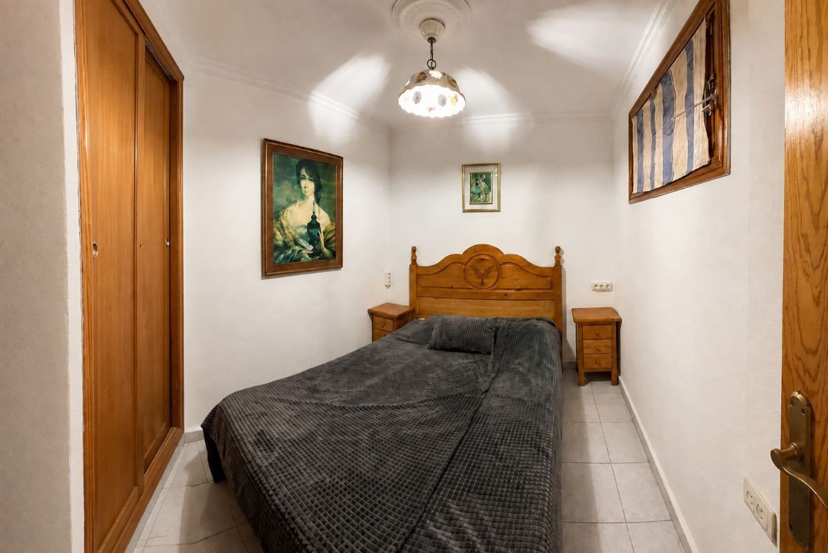 1 Bed Middle Floor Apartment in Torrevieja