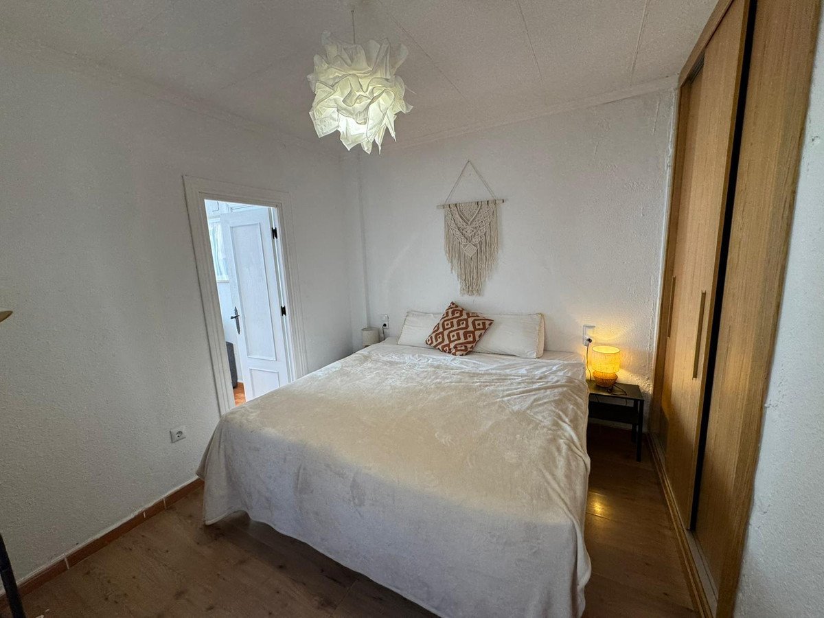 2 Bed Bungalow in Los Altos