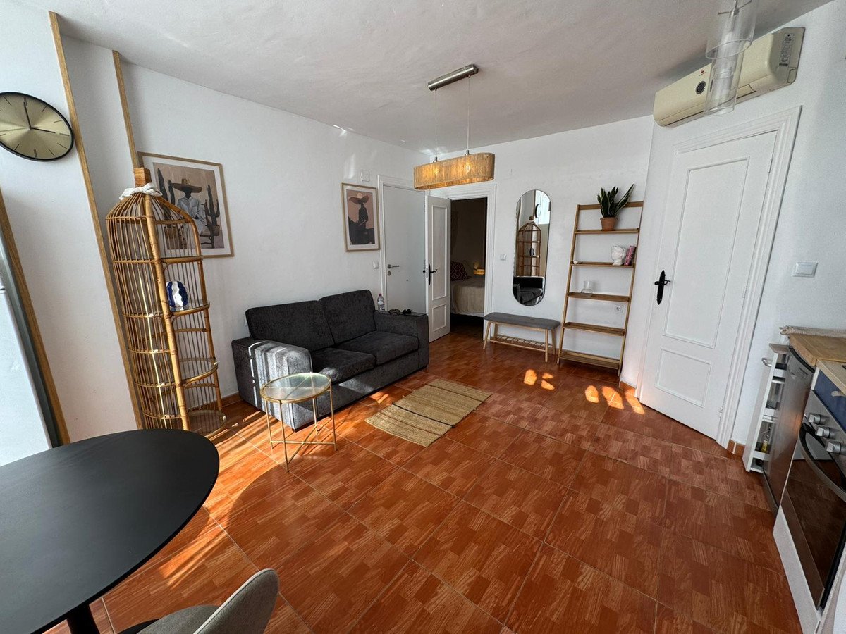 2 Bed Bungalow in Los Altos