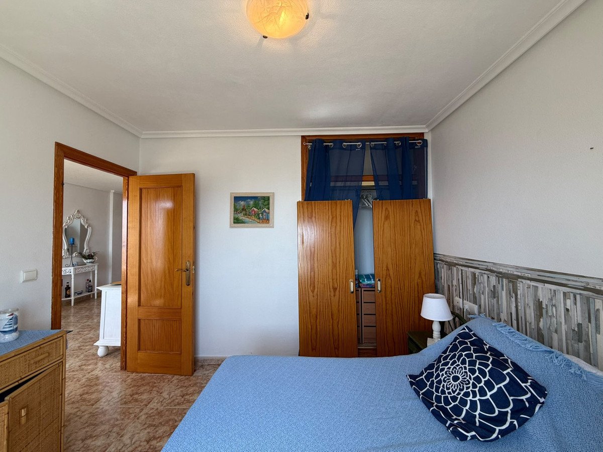 2 Bed Ground Floor Apartment in Playa de los Locos