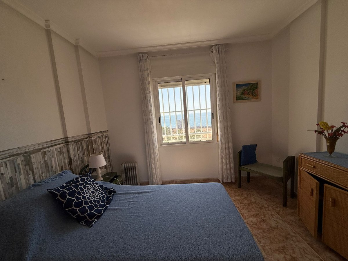 2 Bed Ground Floor Apartment in Playa de los Locos