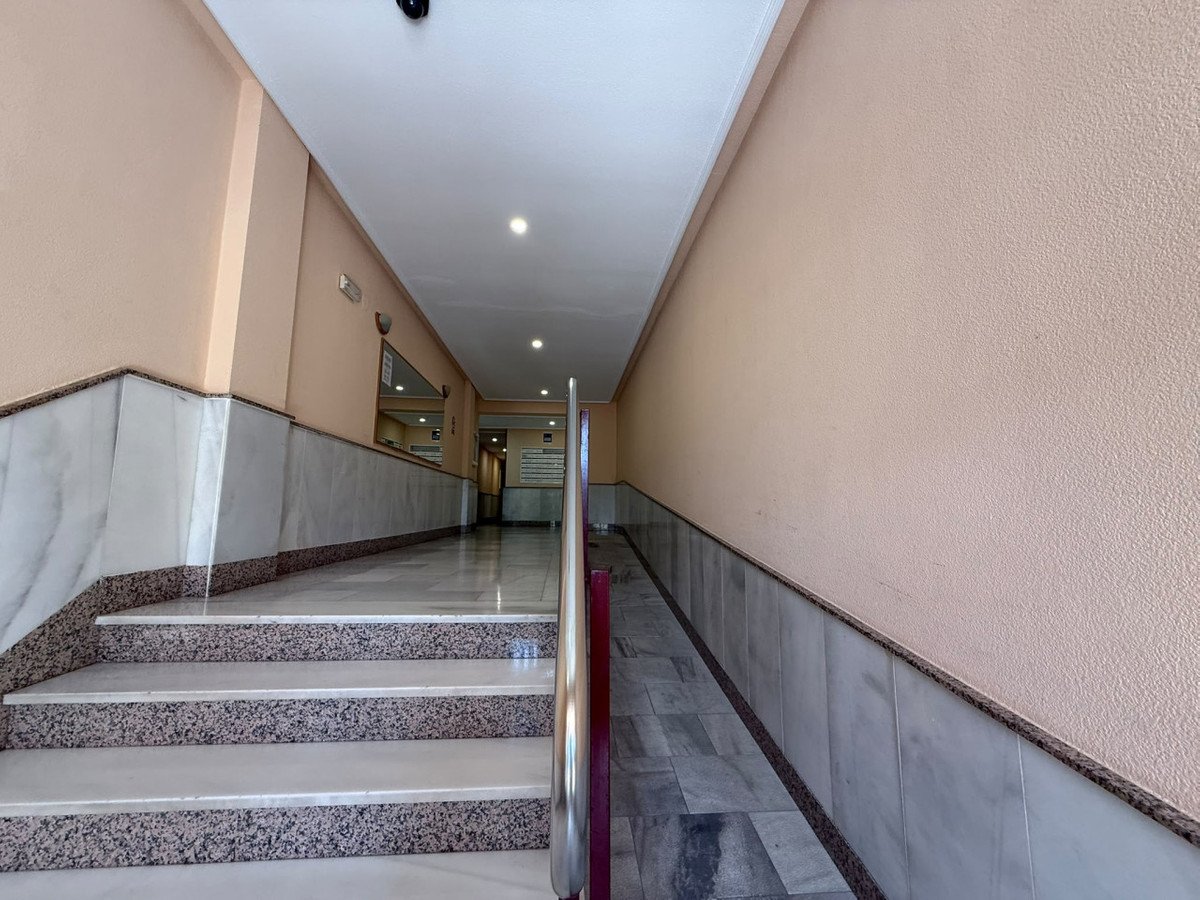 2 Bed Ground Floor Apartment in Playa de los Locos