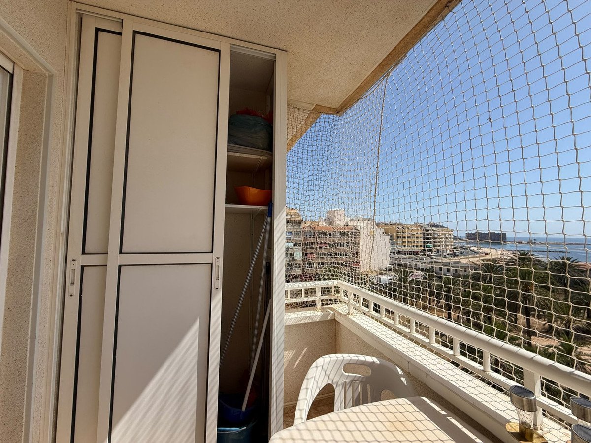 2 Bed Ground Floor Apartment in Playa de los Locos