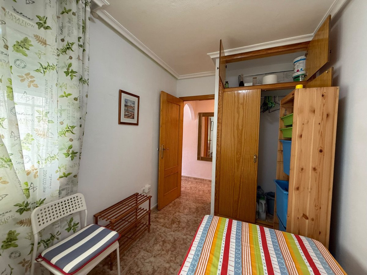 2 Bed Ground Floor Apartment in Playa de los Locos