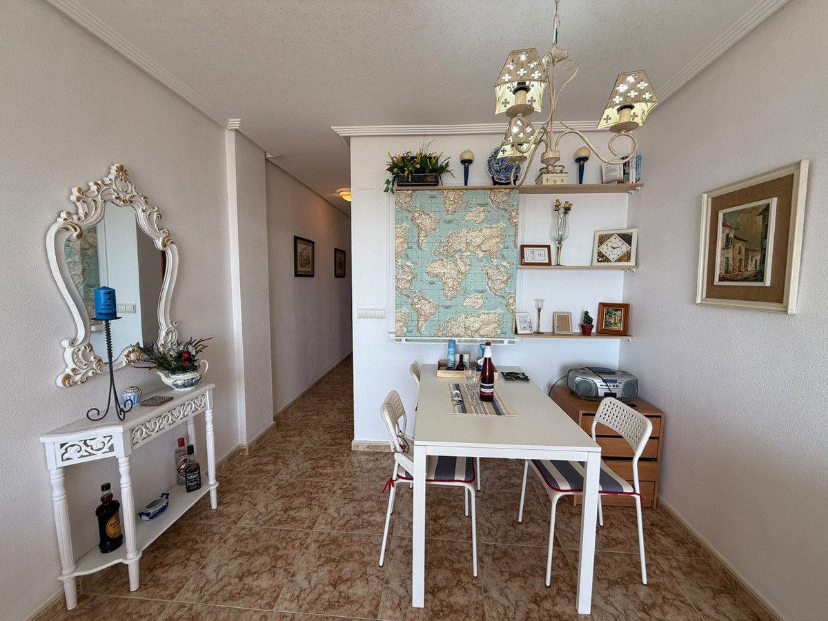 2 Bed Ground Floor Apartment in Playa de los Locos