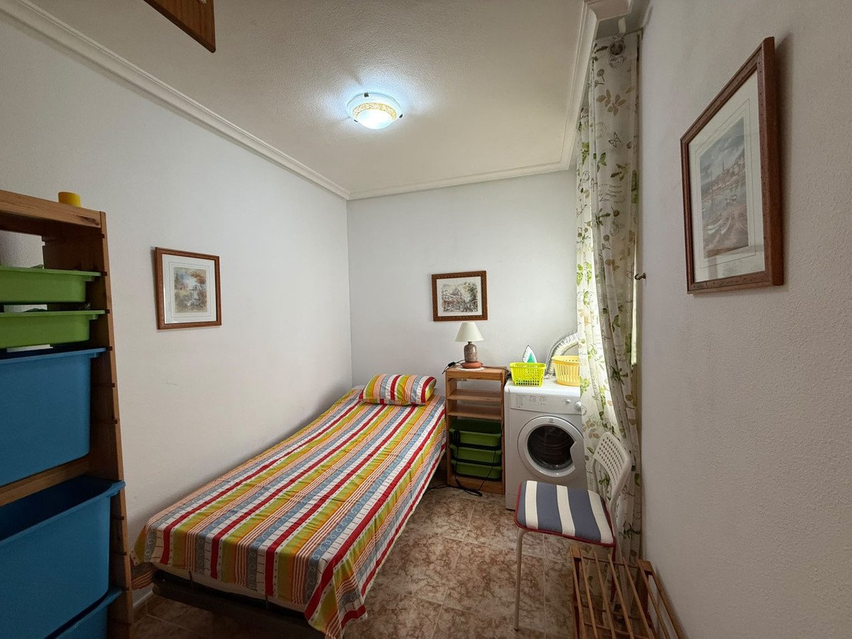 2 Bed Ground Floor Apartment in Playa de los Locos