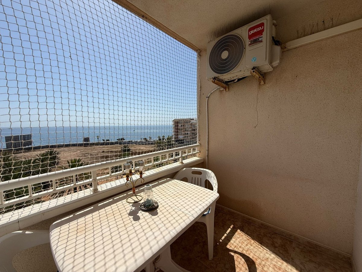 2 Bed Ground Floor Apartment in Playa de los Locos