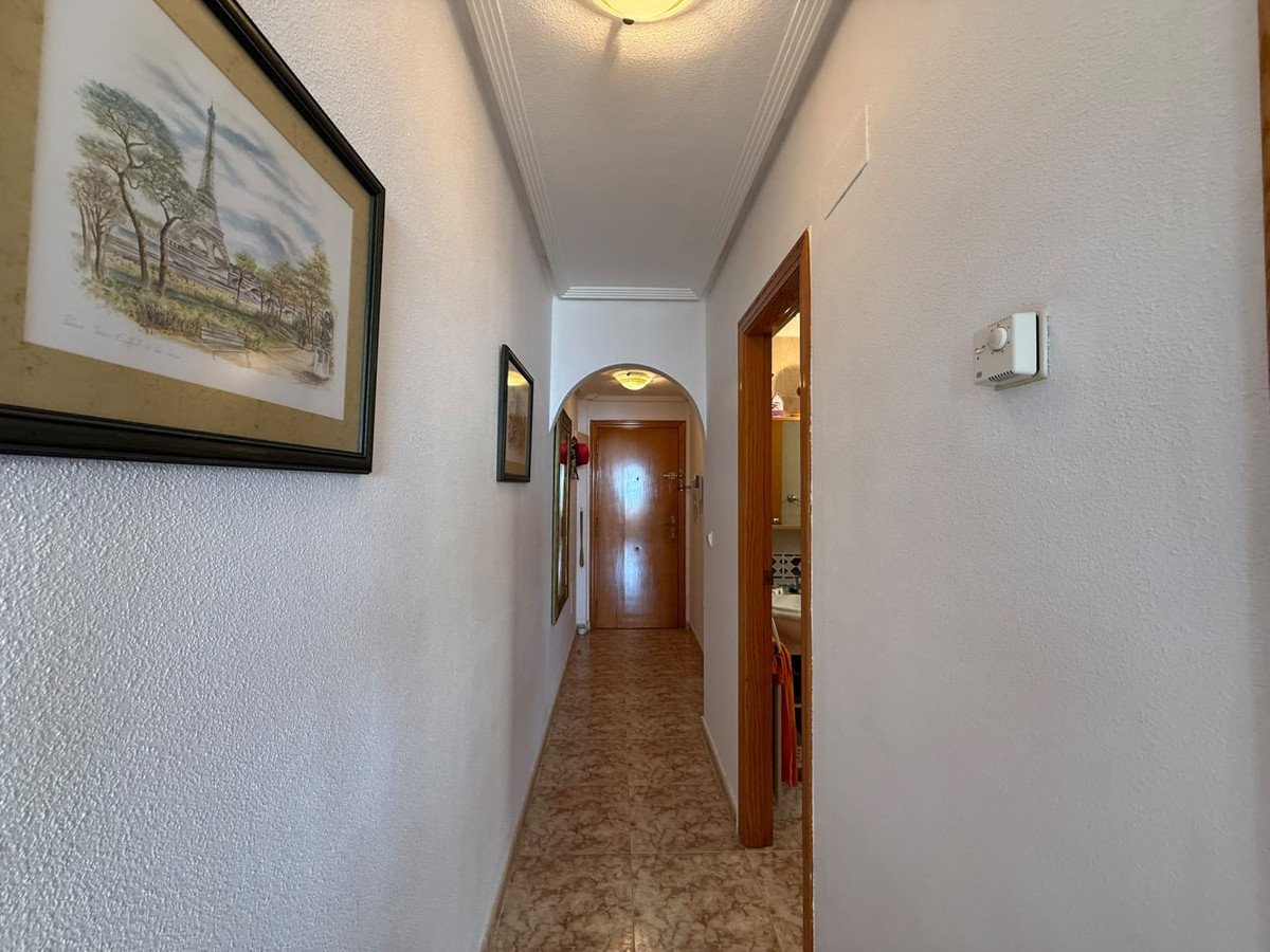 2 Bed Ground Floor Apartment in Playa de los Locos