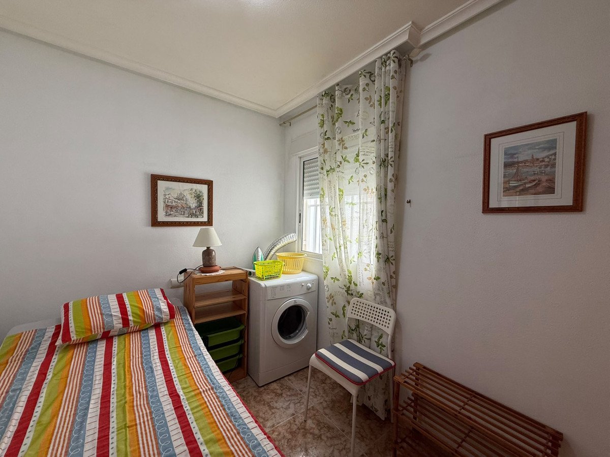 2 Bed Ground Floor Apartment in Playa de los Locos