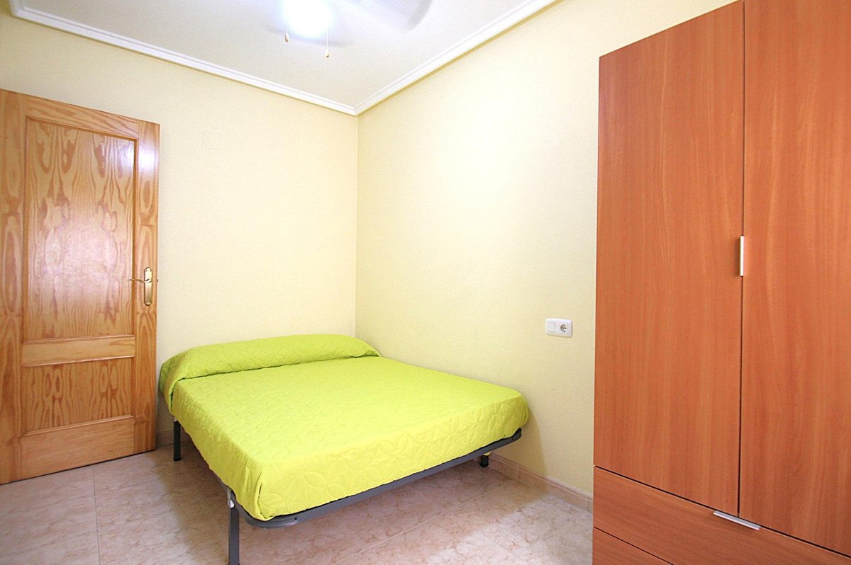 3 Bed Middle Floor Apartment in Torrevieja