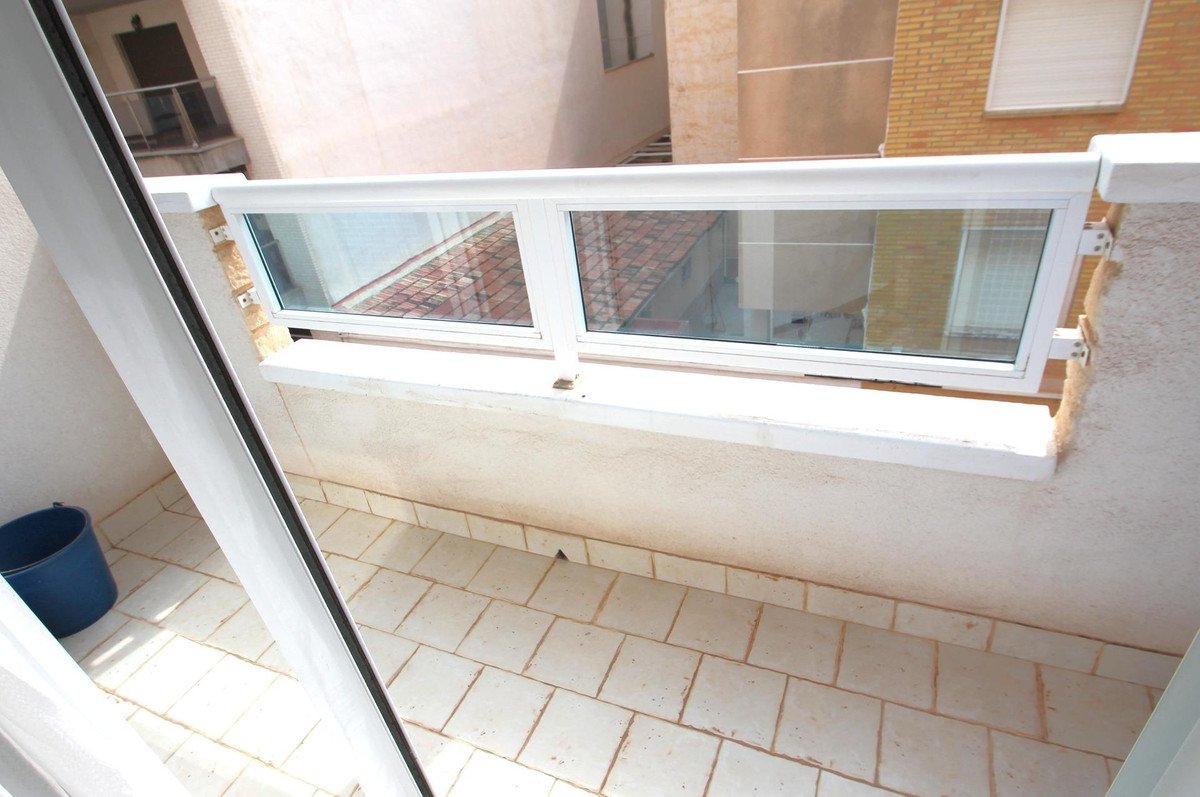 3 Bed Middle Floor Apartment in Torrevieja