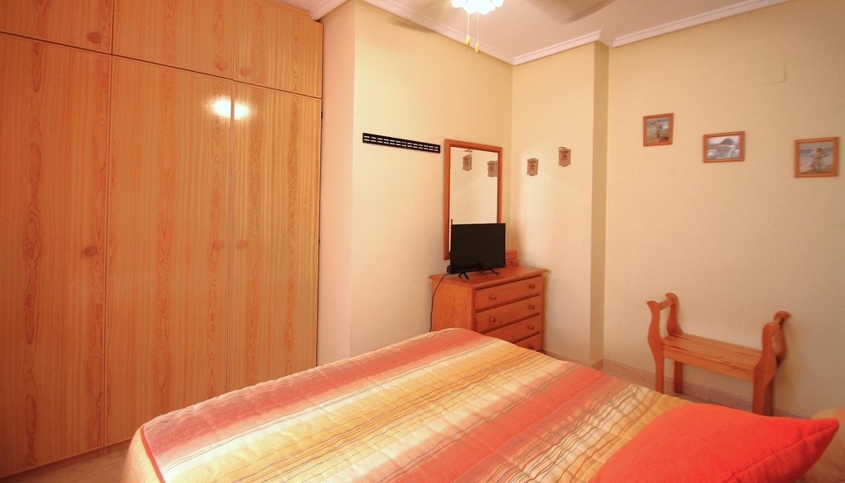 3 Bed Middle Floor Apartment in Torrevieja