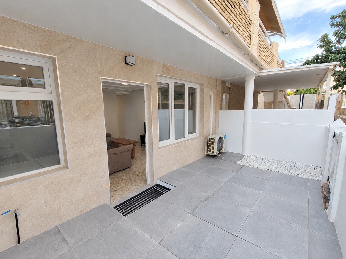 2 Bed Ground Floor Apartment in La Mata