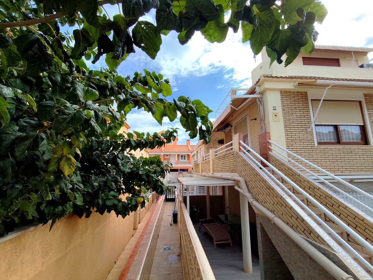 2 Bed Ground Floor Apartment in La Mata