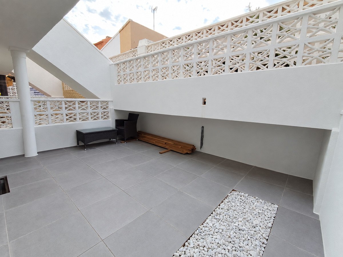 2 Bed Ground Floor Apartment in La Mata