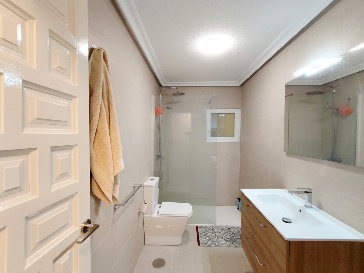 2 Bed Ground Floor Apartment in La Mata