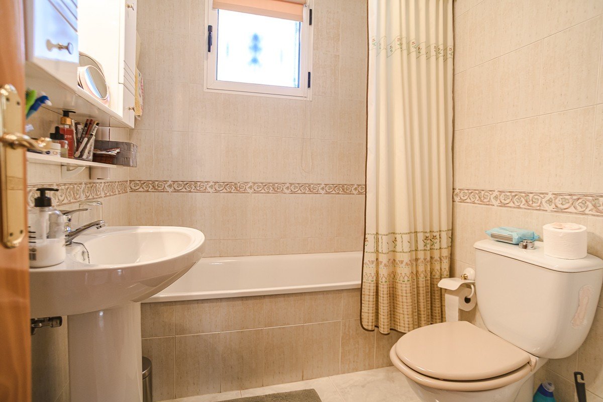 2 Bed Detached Villa in Los Altos