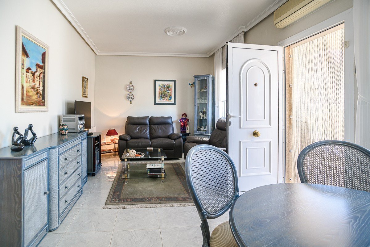 2 Bed Detached Villa in Los Altos