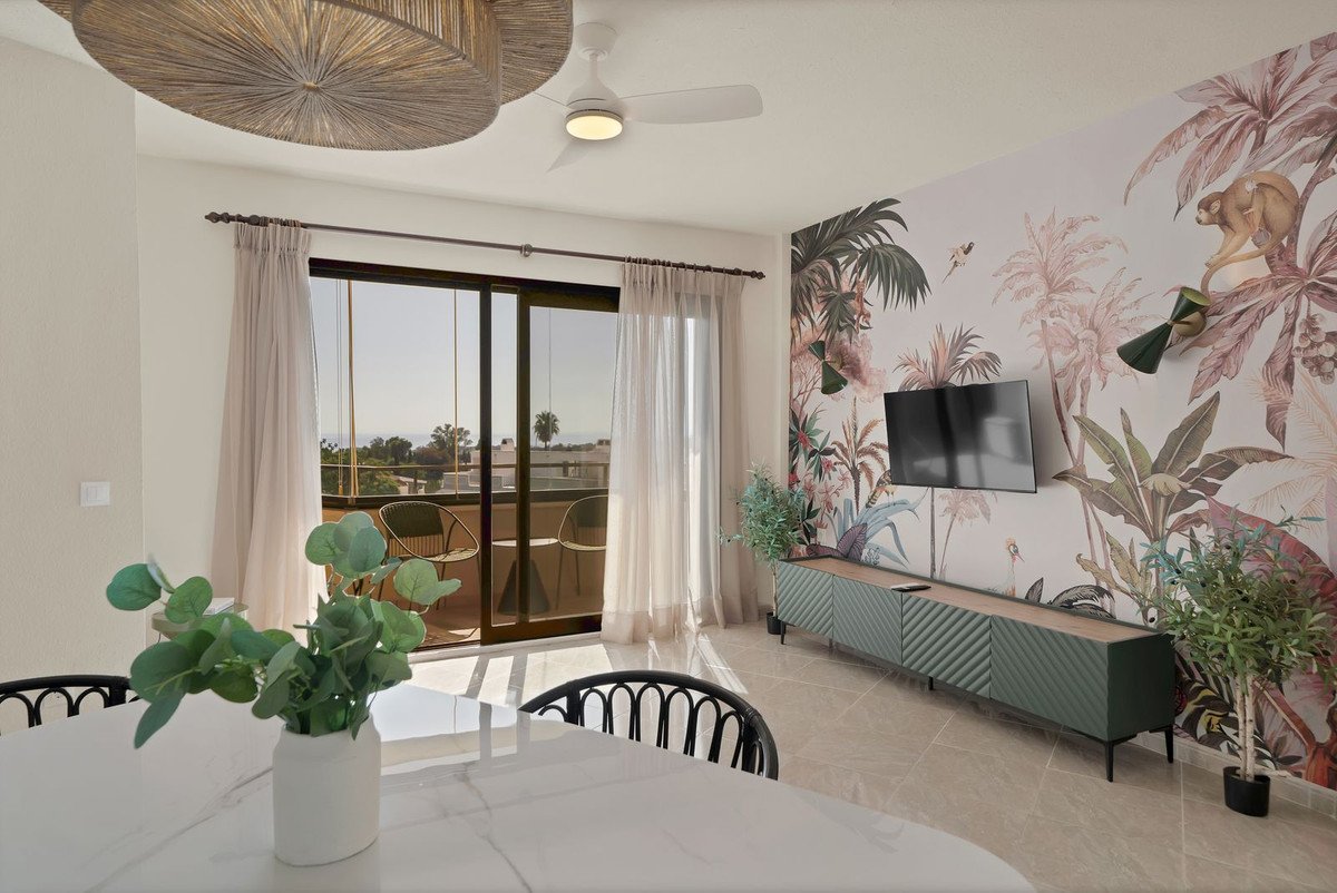 1 Bed Middle Floor Apartment in Estepona