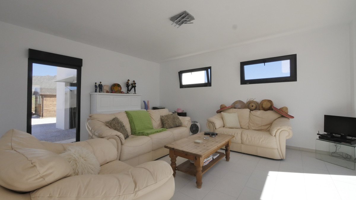 3 Bed Detached Villa in Hondón de las Nieves