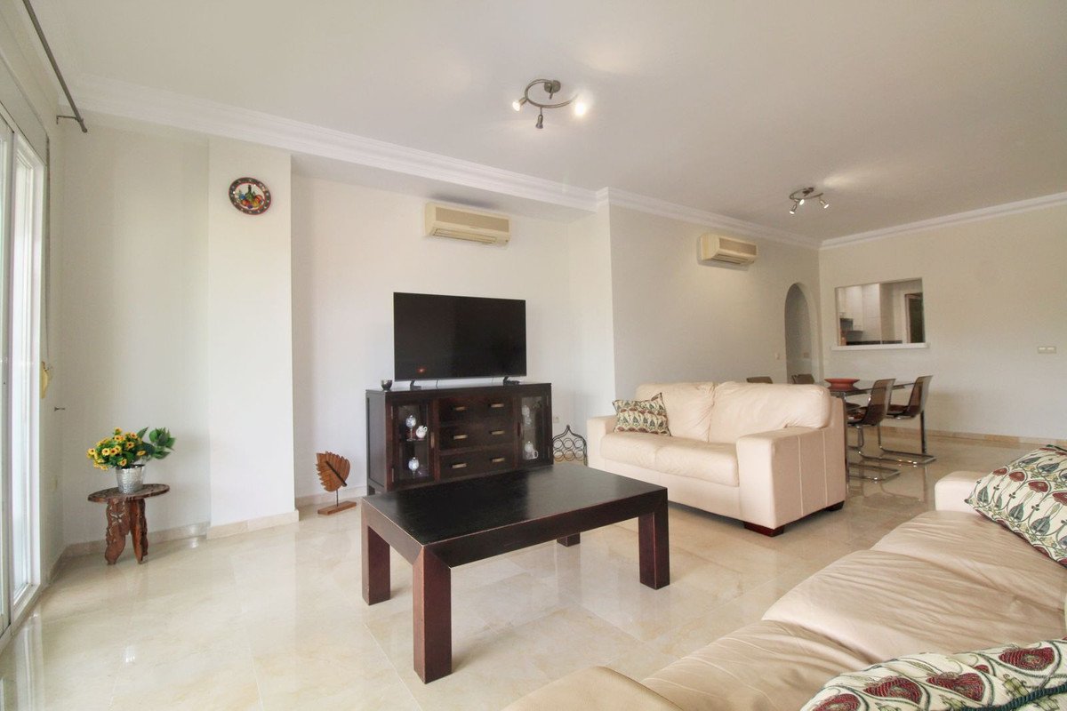 2 Bed Ground Floor Apartment in La Cala Hills