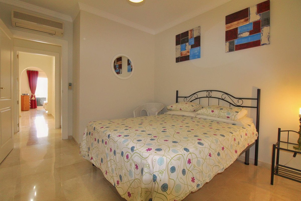 2 Bed Ground Floor Apartment in La Cala Hills