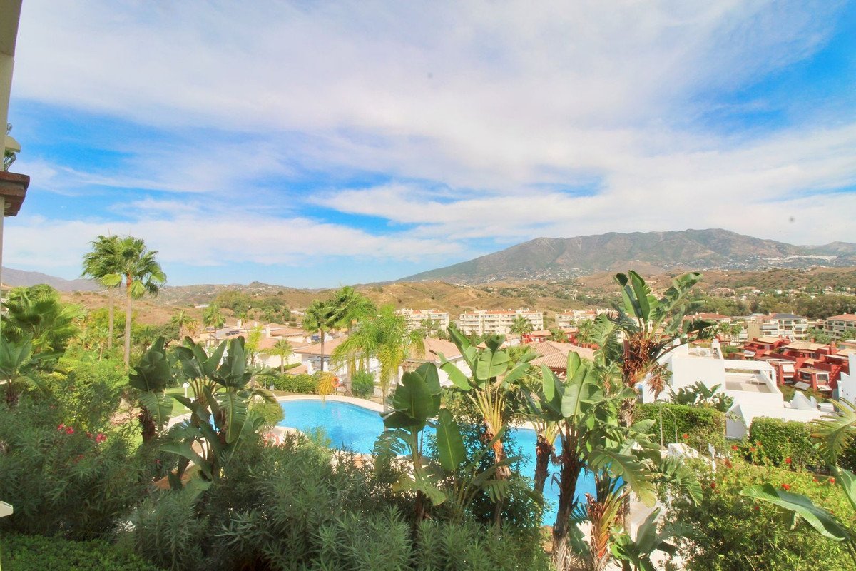 2 Bed Ground Floor Apartment in La Cala Hills