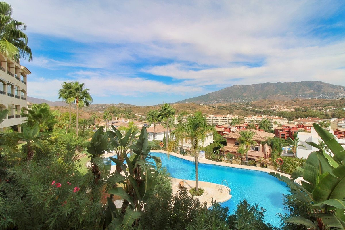 2 Bed Ground Floor Apartment in La Cala Hills