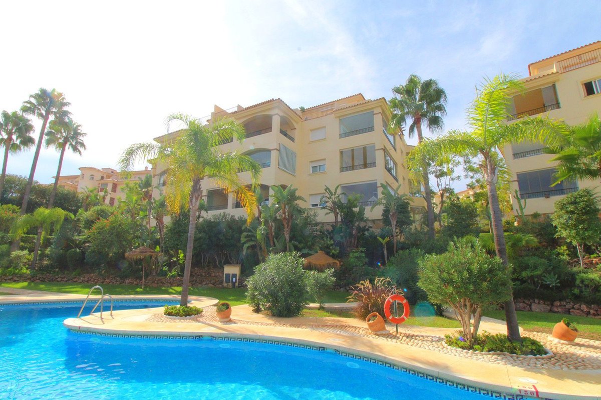 2 Bed Ground Floor Apartment in La Cala Hills