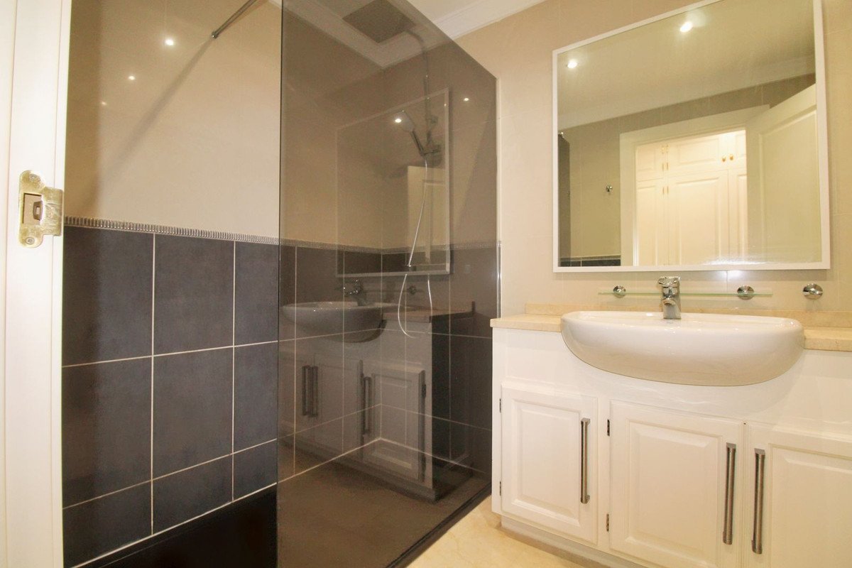 2 Bed Ground Floor Apartment in La Cala Hills