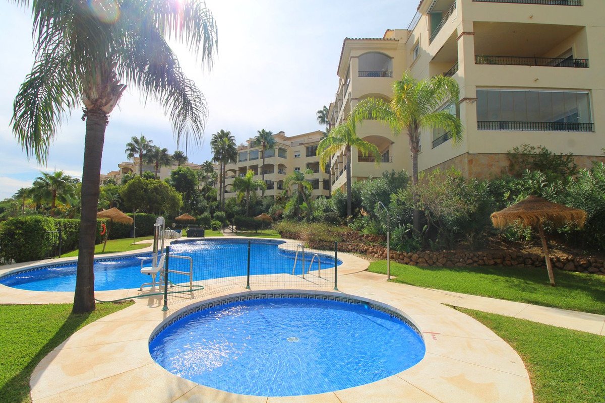 2 Bed Ground Floor Apartment in La Cala Hills