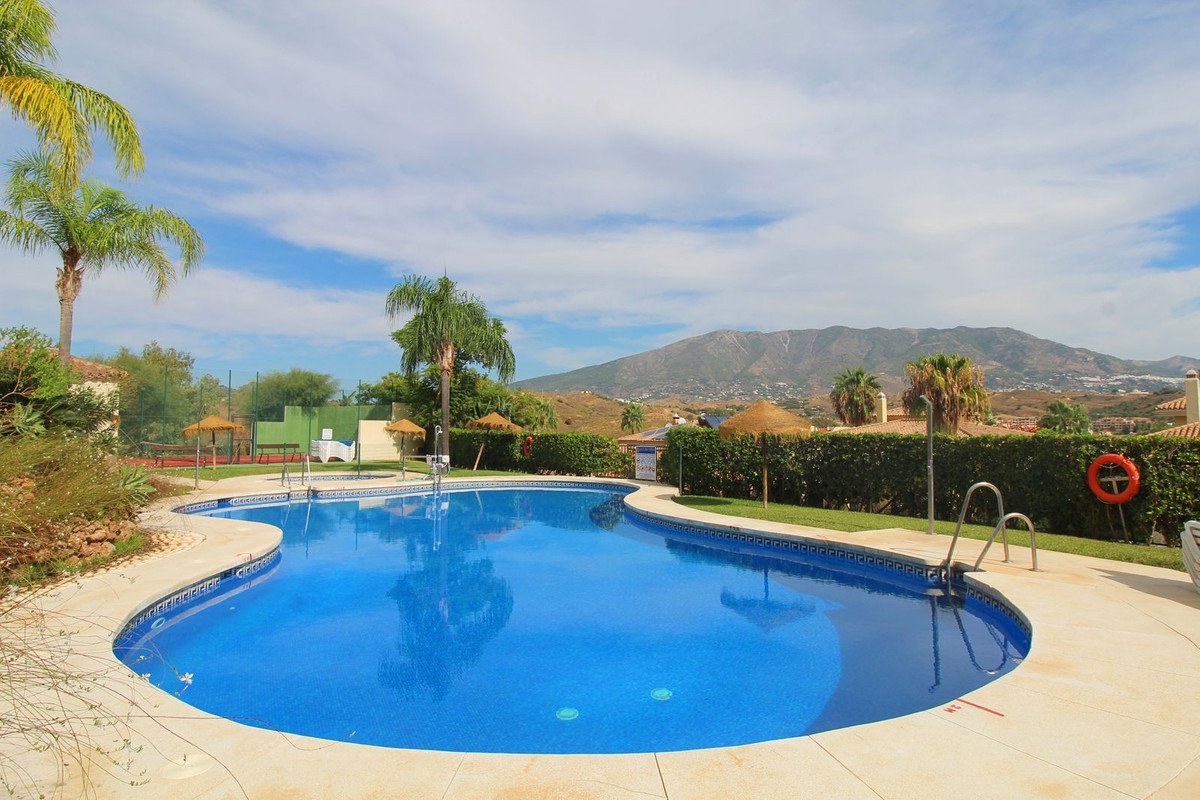 2 Bed Ground Floor Apartment in La Cala Hills