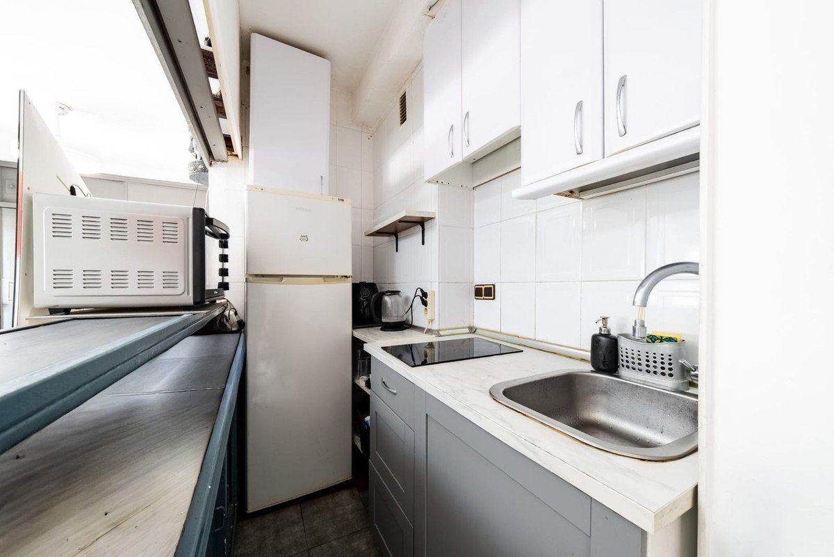 1 Bed Middle Floor Apartment in Marbella