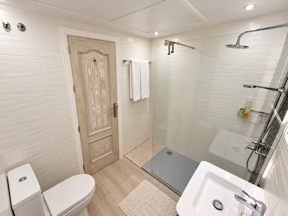 2 Bed Ground Floor Apartment in Nueva Andalucía